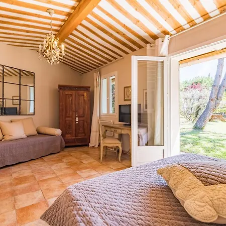 Jade En Provence
