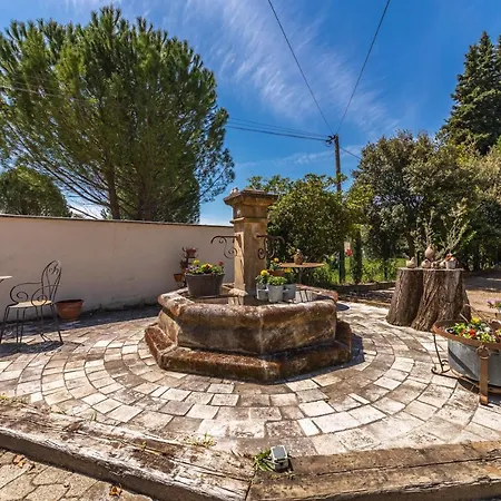 Guest house Jade En Provence 4*