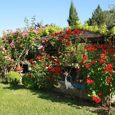 Jade En Provence Guest house 4*